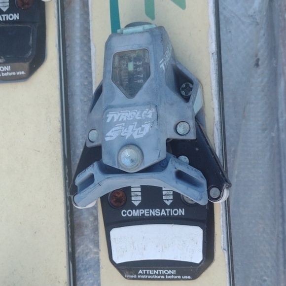 Dynastar Skis - Picture 4 of 5